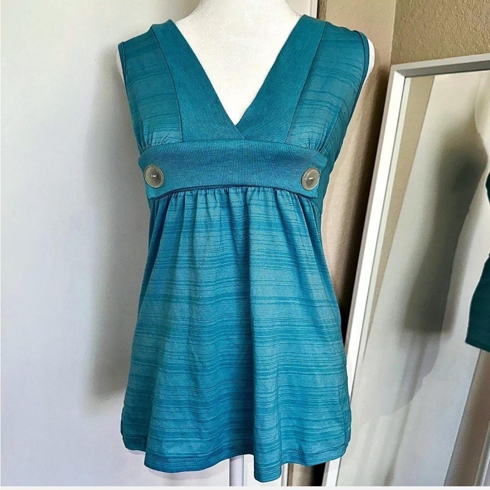 Y2K babydoll top with two button embellishments
